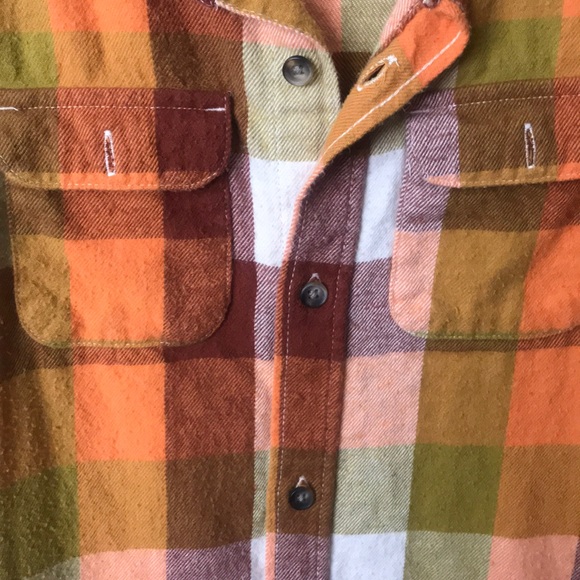 Boys old navy flannel - Picture 2 of 2